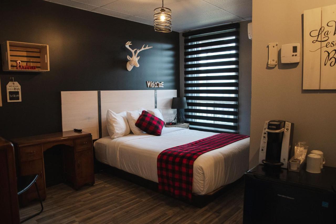 Auberge Beausejour Amqui Bagian luar foto