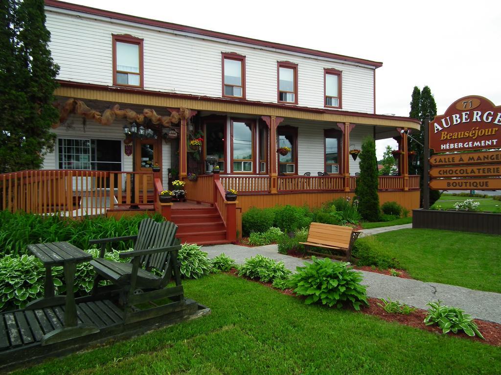 Auberge Beausejour Amqui Bagian luar foto